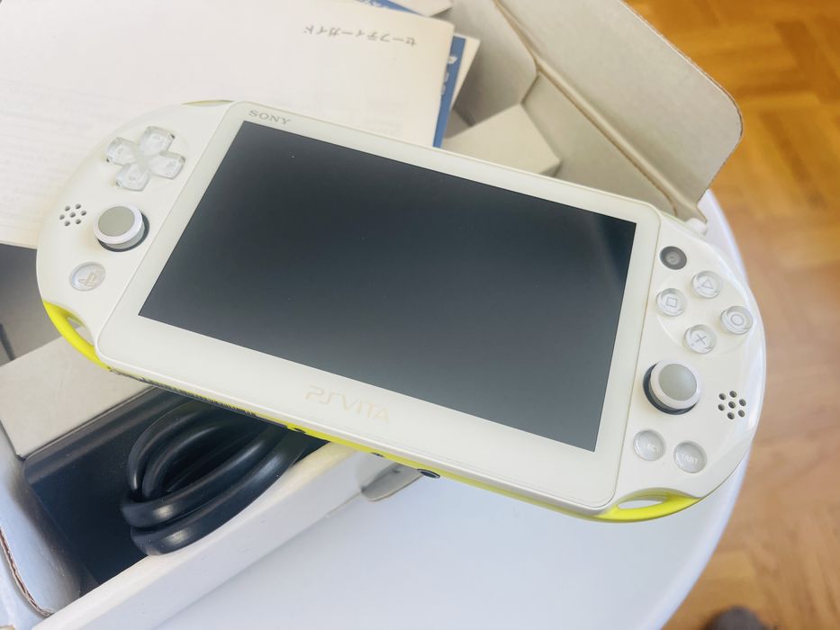 Ps Vita ZA13 PCH-2000