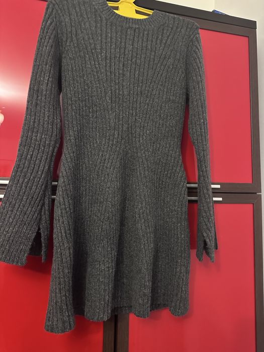 Вʼязане плаття від H&M