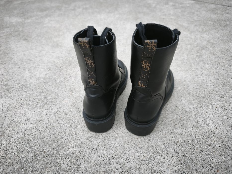 GUESS botas militar 35