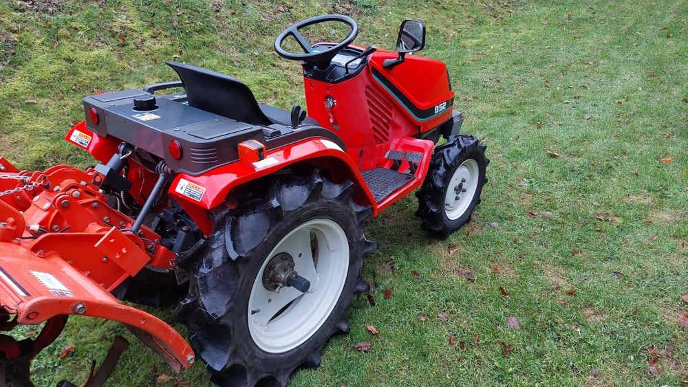 Mini Traktorek Japoński Kubota B52 4x4 15KM (nie Iseki Yanmar)
