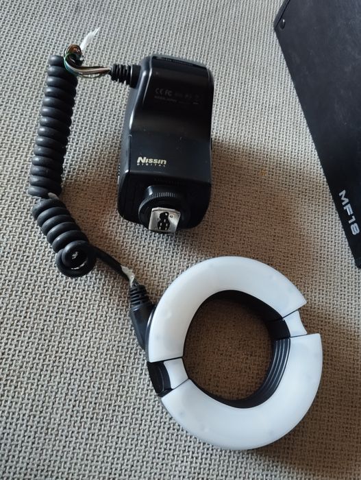 Nissin MF18 flash macro anelar , para reparar