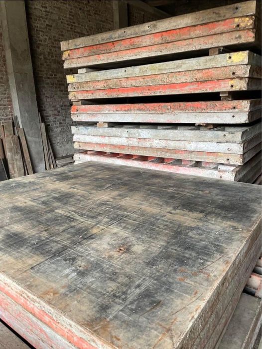 Szalunki scienne Peri Trio 400m2