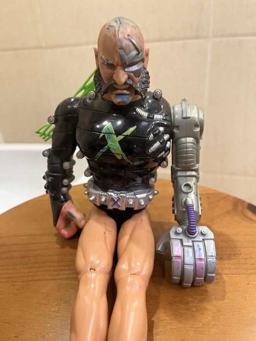 Cada boneco 15€ usado