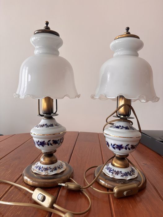 Candeeiros mesa cabeceira antigos