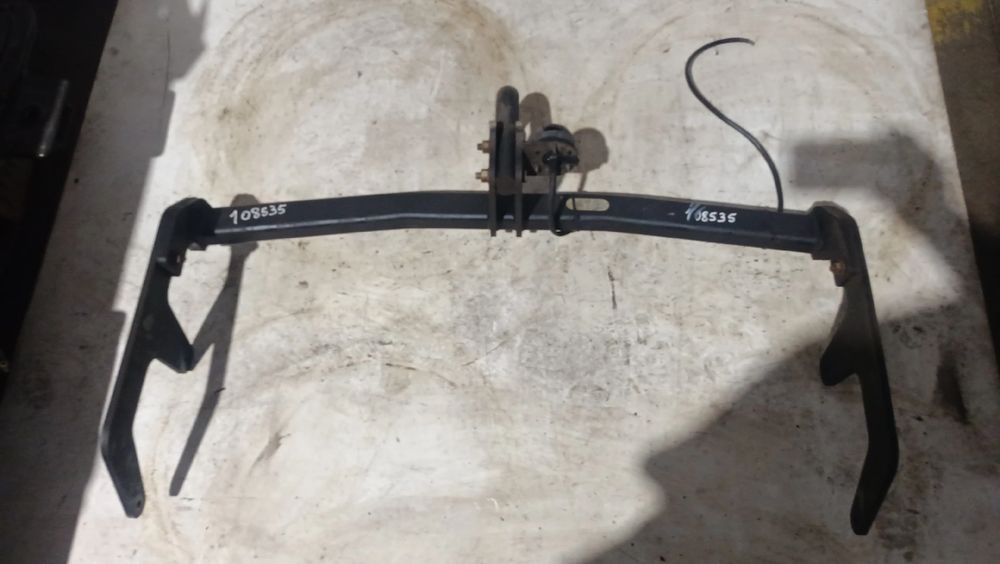 Gancho reboque DACIA Sandero (BS_)