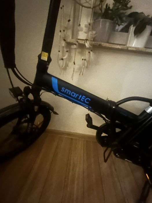 DWA rowery elektryczne składane