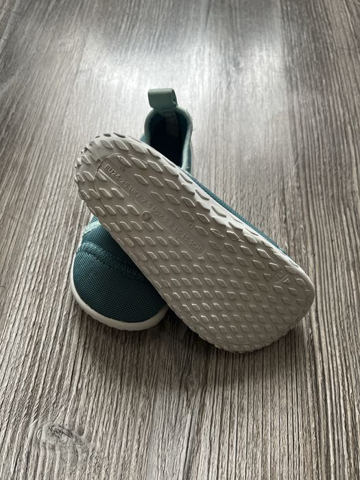 Buty do wody Decathlon rozmiar 24-25