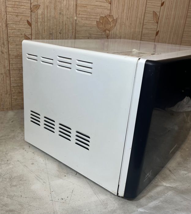 Samsung ME711KR Мікрохвильовка 20л 800Вт