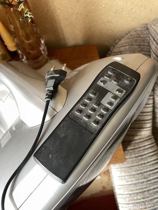 Маленький Старий Телевізор