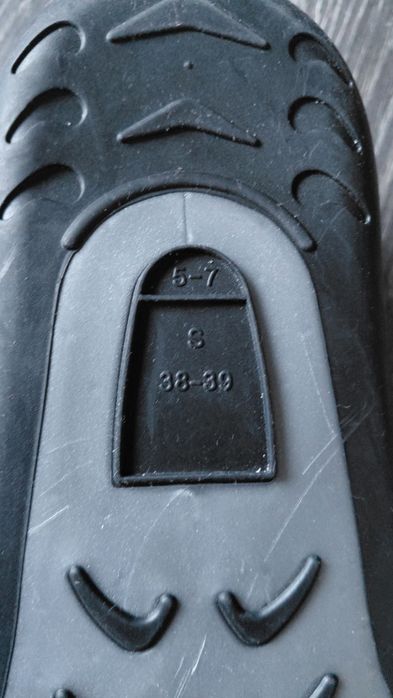 jakieś płetwy 38-39