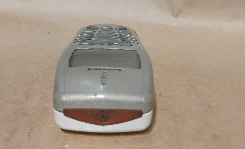 NOKIA 3510 i RH-9 + ładowarka bez simlock nowa bateria