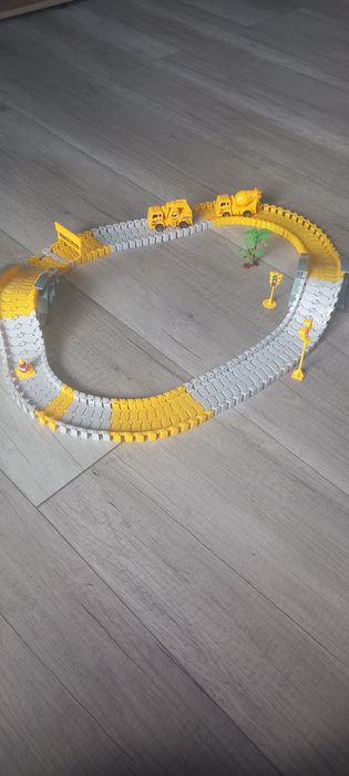 Tor z autkami tylko 20zł