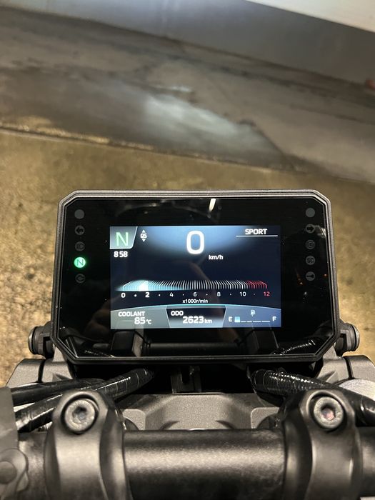 Yamaha MT-09 2025 — 2.600 km