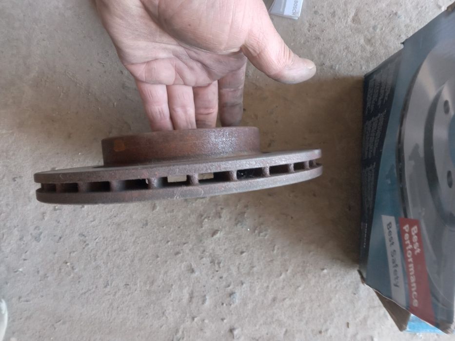 Продам диски тормозні на ваз 2110