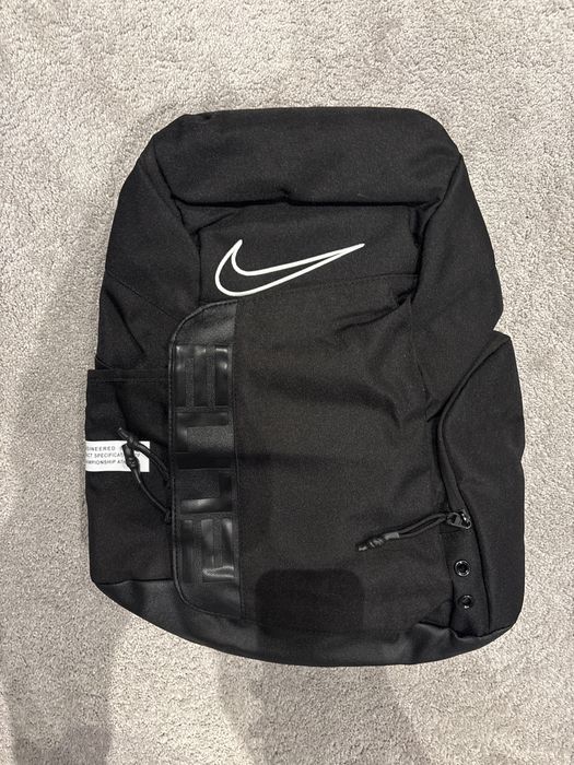 Plecak nike elite w kolorze czarnym bardzo pojemny