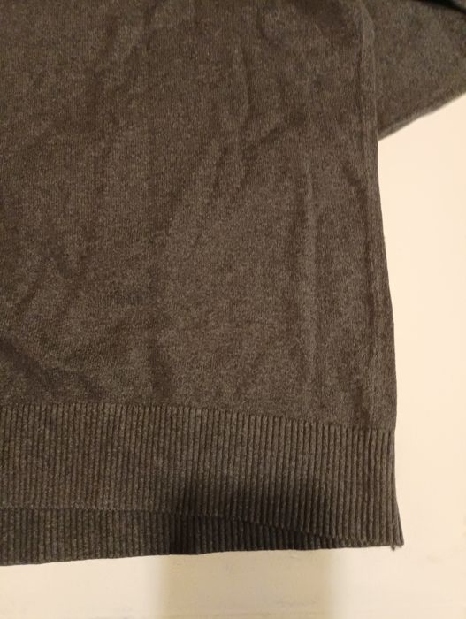 Camisola de homem em cinza escuro,de marca Tom Hilfiger, tamanho XXL