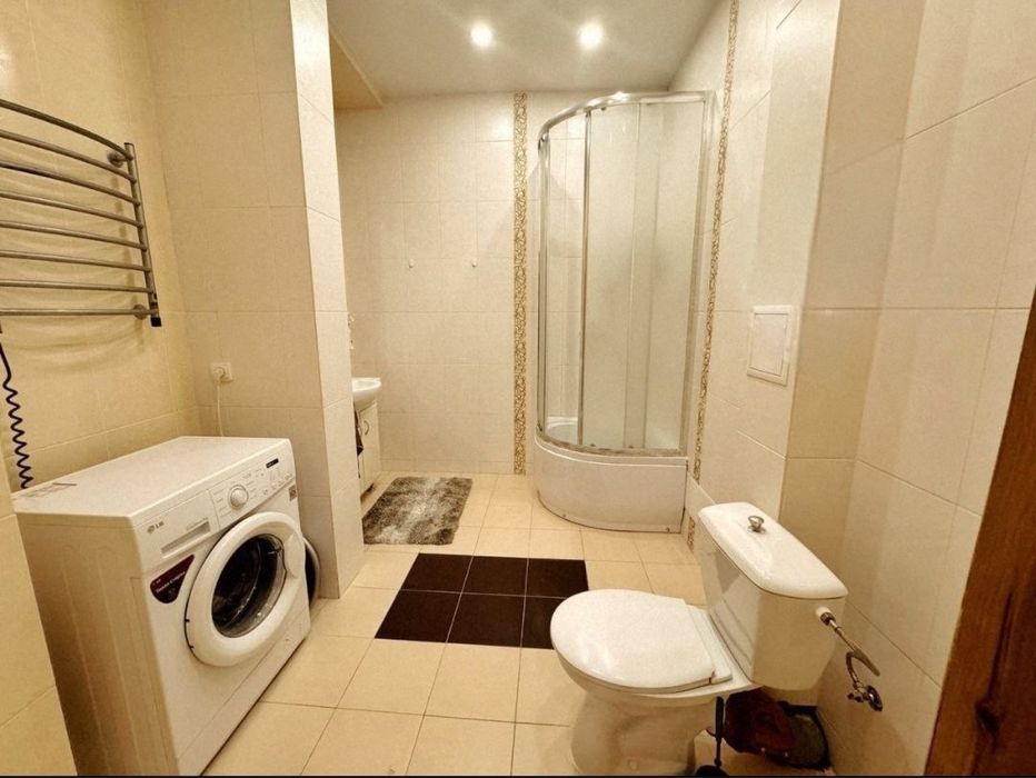 Соборна/Потьомкінська 2к квартира на продажі 1 поверх