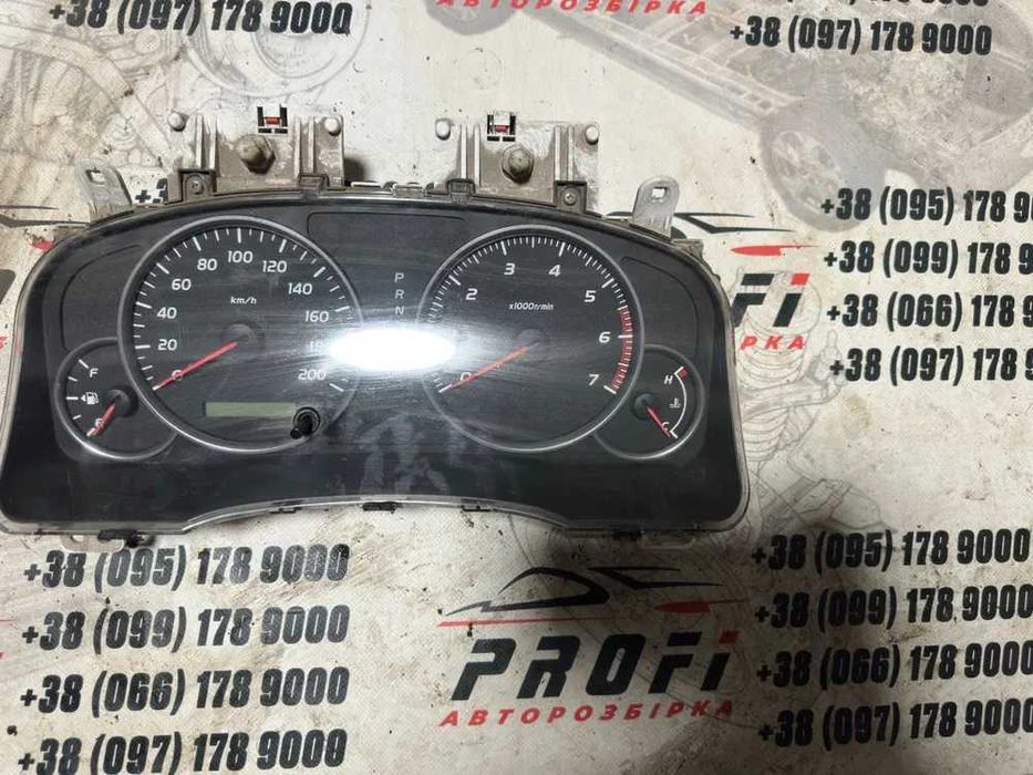 Продам Приладну панель Toyota Land Cruiser Prado 120. В наявності