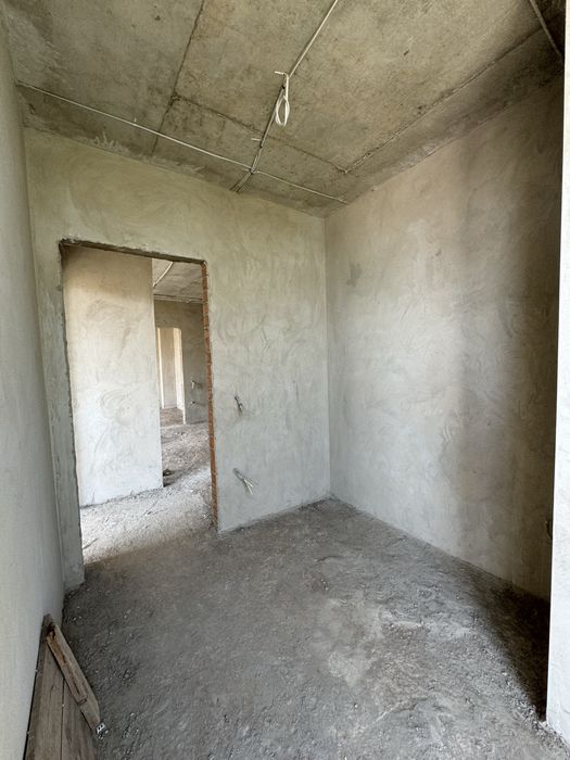 Продається 2 кімнатна Новобудова вул Буковинська 33