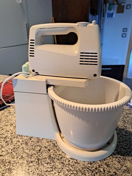 Batedeira moulinex supermix 160 sem varetas