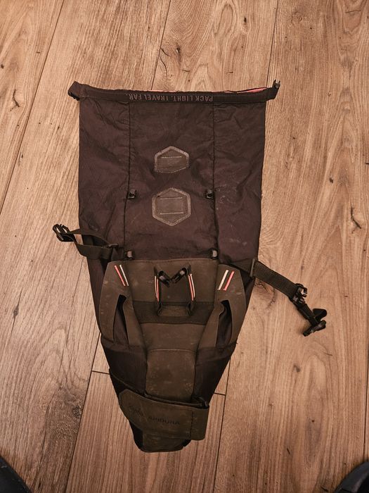 Rapha Apidura saddle.bag