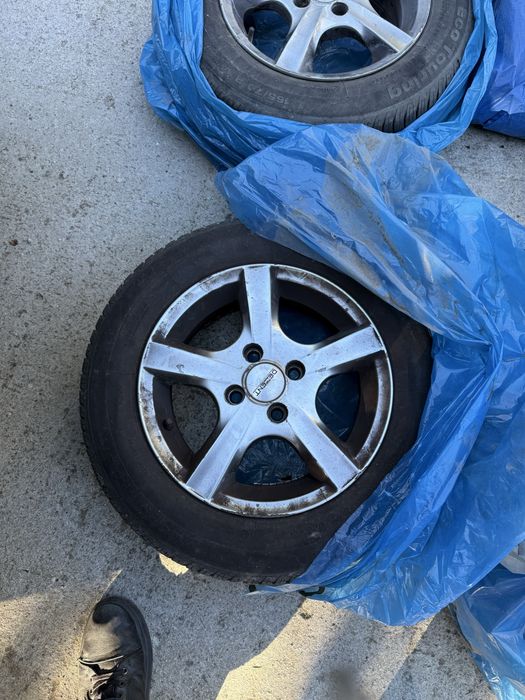 Alufelgi R14 4x100 + opony 165/70 R14 komplet 4 szt.