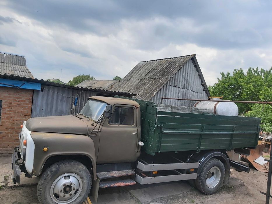 Газ 53 бортовий продам