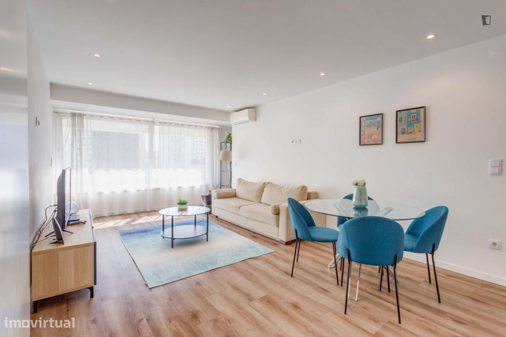 Apartamento com 1 quartos - localizado em Sete Rios Lisbon