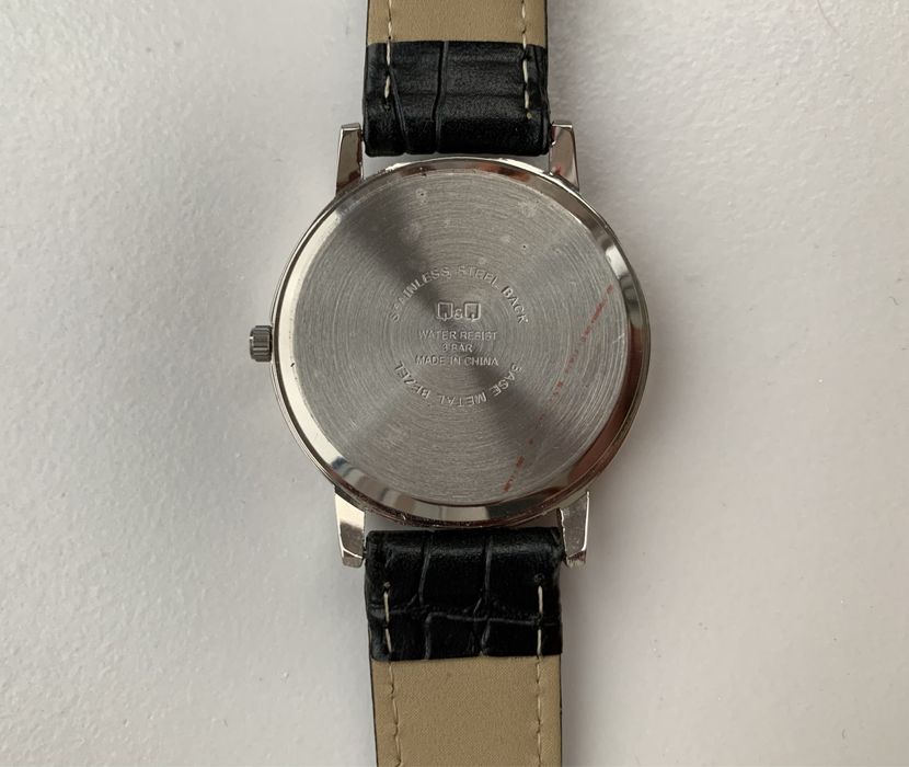 Кварцовий годинник Q&Q