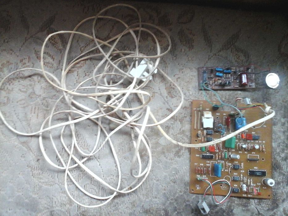 Продам телефон ( разобранный )