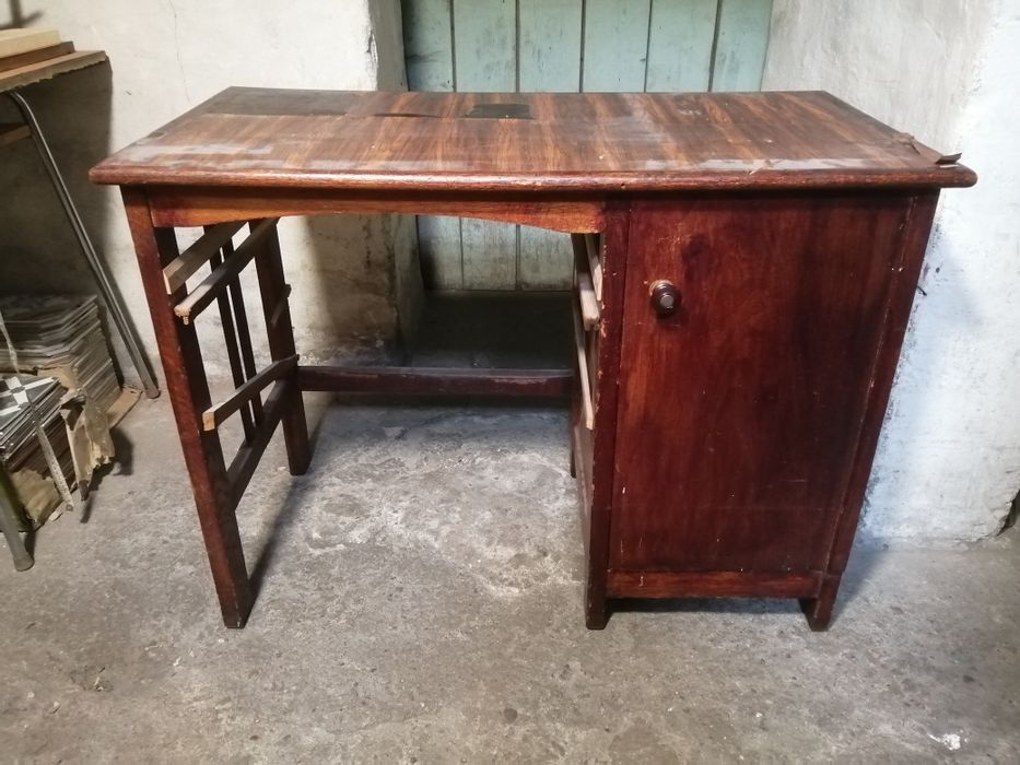 Biurko dębowe do renowacji