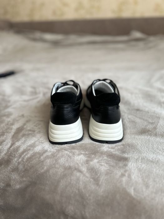 Женские кожаные кроссовки maletskiy brand