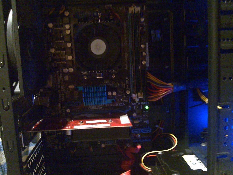 Игровой сист. блок QUBE  FX-4300 4x3.8GHz(5.2GHz)/DDR3 4GB/160GB