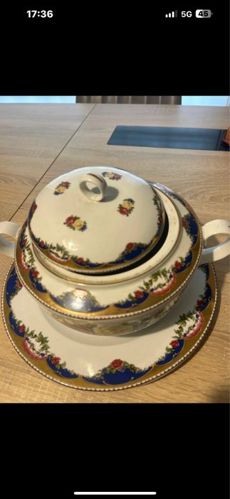 Conjunto Limoges de porcelana pintada a ouro