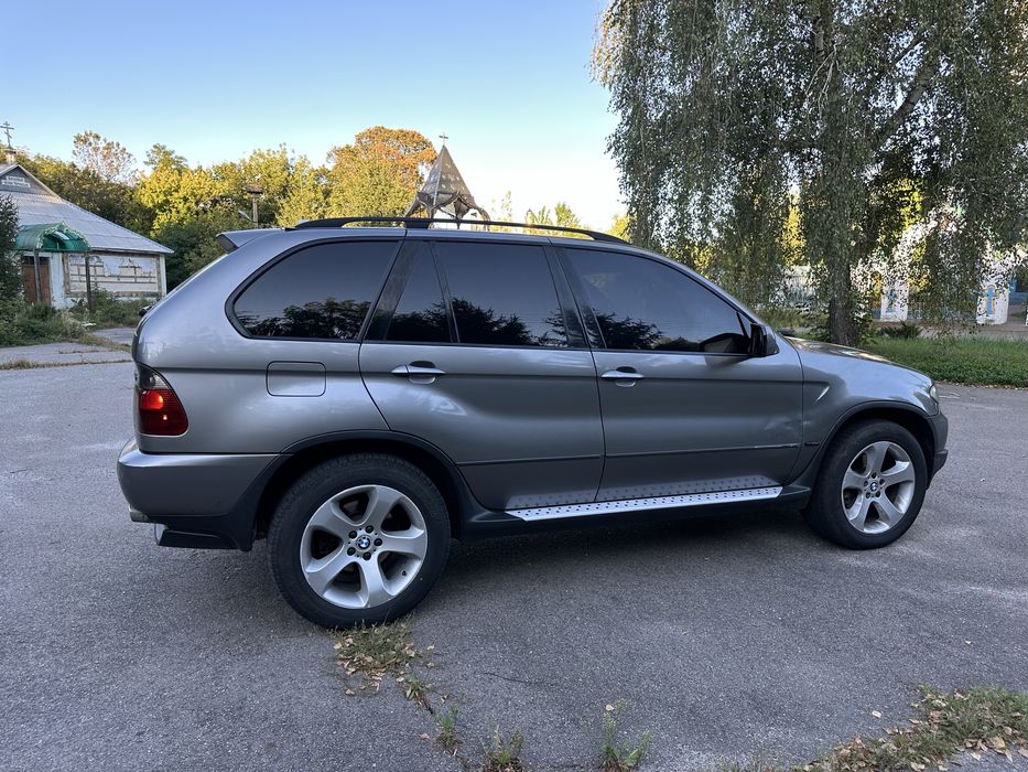 Продам BMW x5 e53