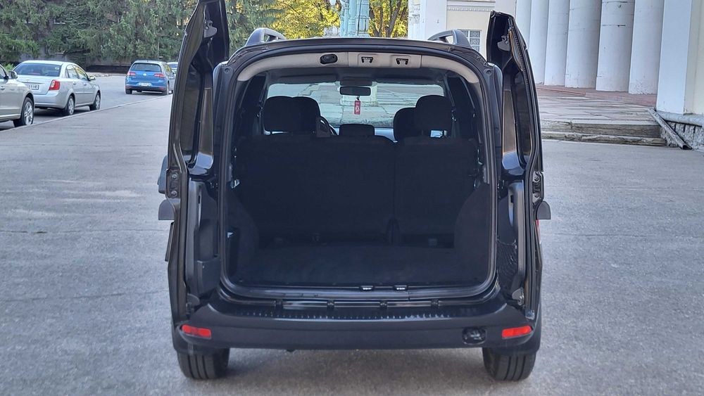 Dacia Logan MCV 2010 1.6