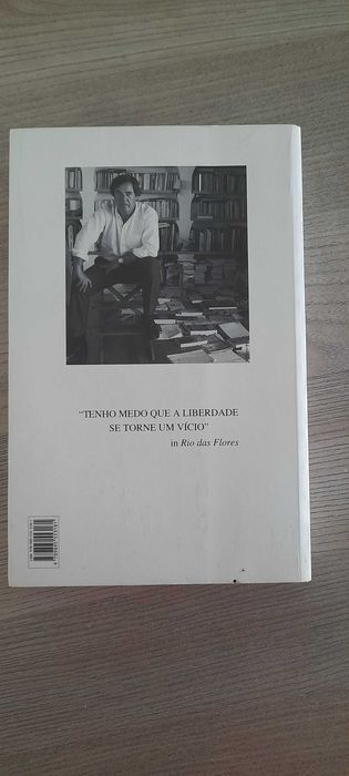 Livro Rio das Flores