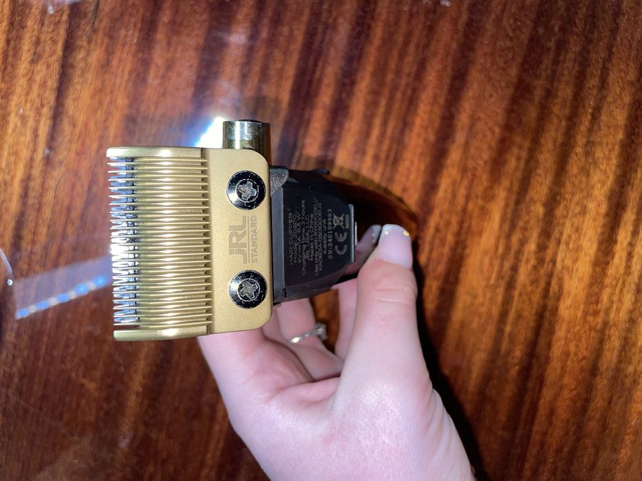 Продаю машинку для стрижки волосся JRL Fresh Fade FF2020C золото