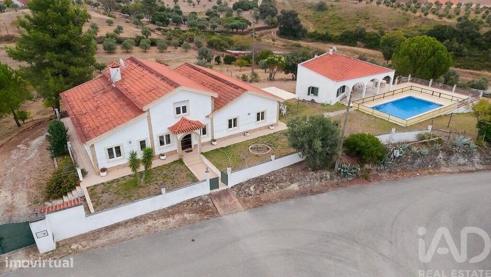 Casa / Villa T6 em Azoia de Cima e Tremês de 298,00 m2