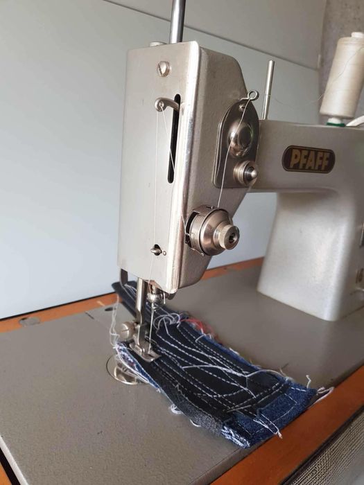 Bardzo mocna maszyna do szycia pfaff 16 do grubych materiałów skóra