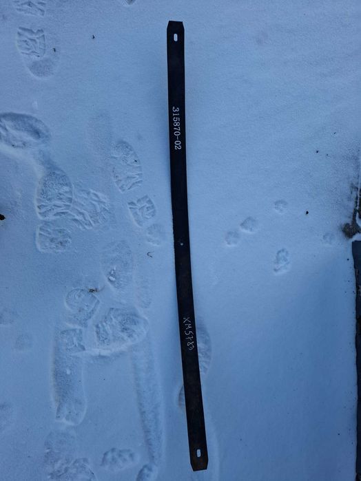 Mercedes-Benz  207-310 лист  підкорінний задній