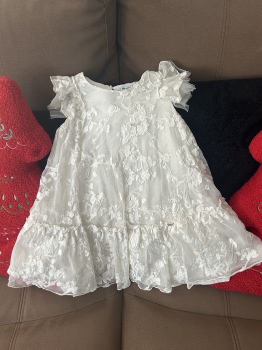 Sliczna sukienka Mayoral 110