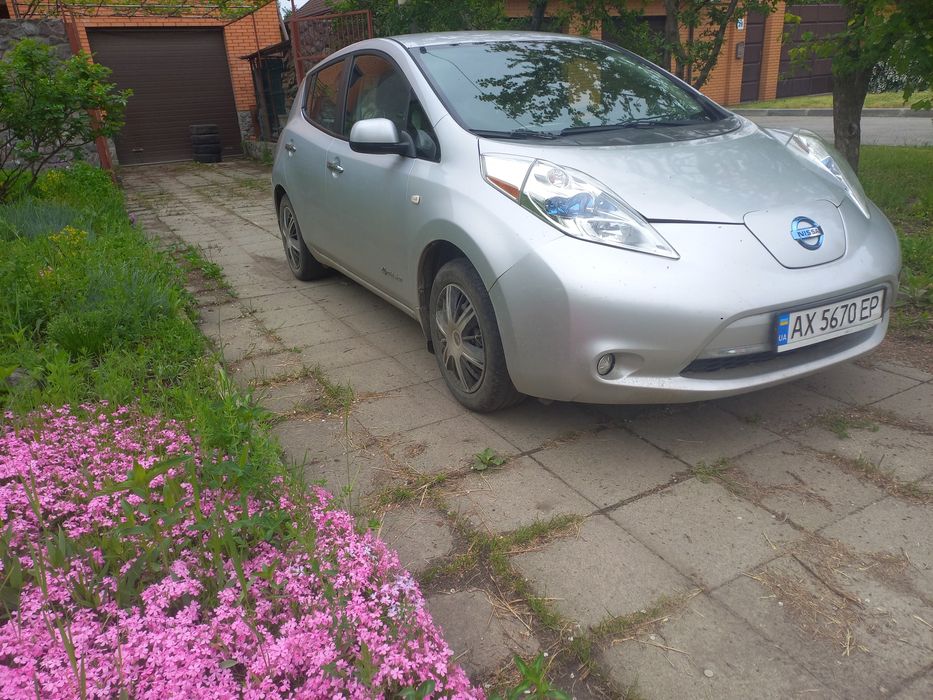 Продам Nissan Leaf 24kBт. 2015г.
