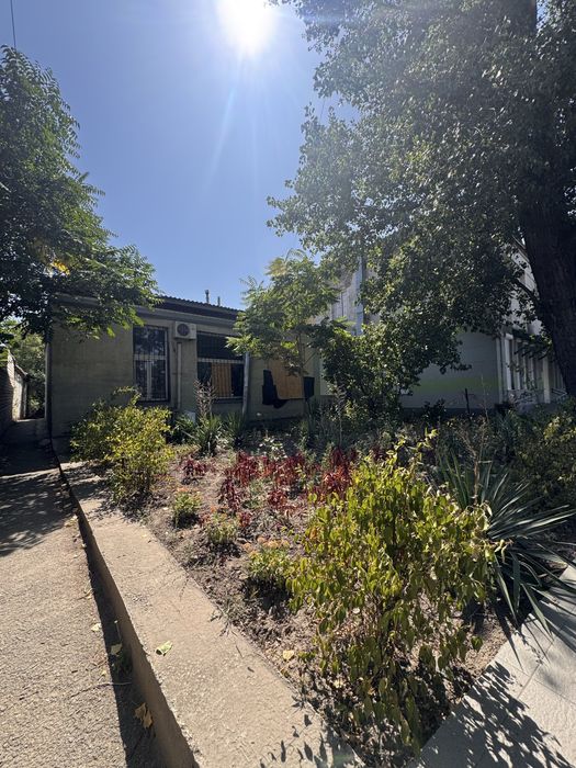 В продаже помещение (квартира) на красной линии пр-та Свободы! 109 м2