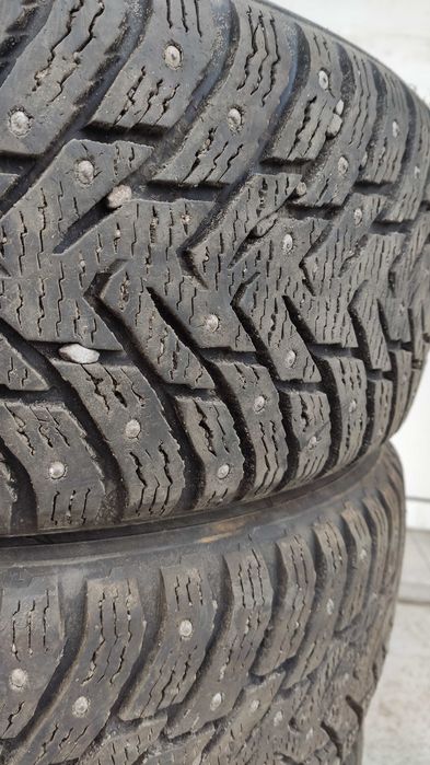 Резина зимня шипована Nokian Hakkapeliitta 8 205/55 R16 94T XL (шип)