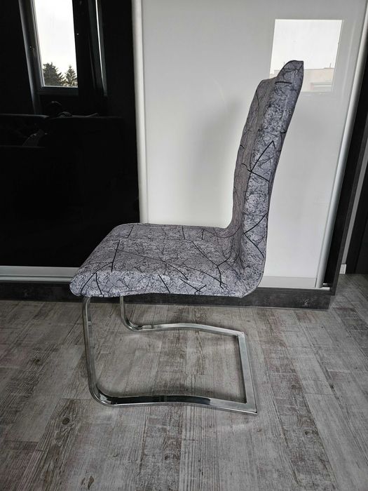 Pokrowce na krzesła szare ze wzorem elastyczne uniwersalne 4 sztuki