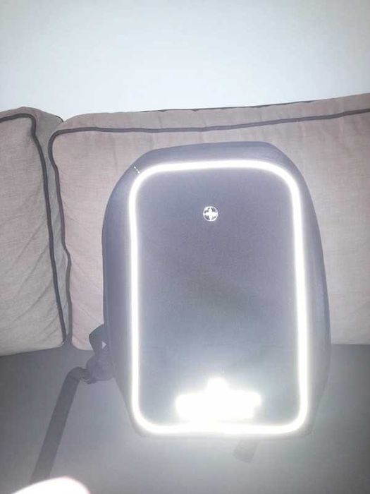Plecak do samolotu na tablet lub komputer Greiner z kabelkiem usb
