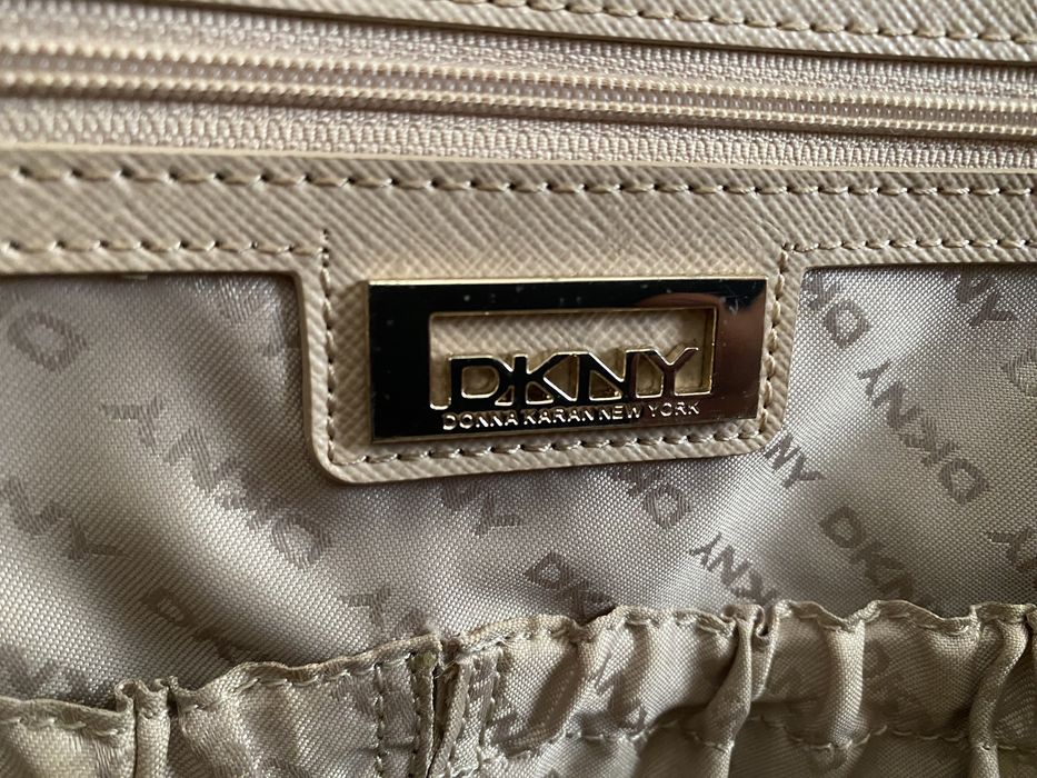 Mala Branca DKNY - USADA