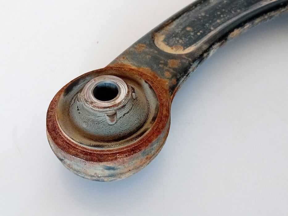 Braço de suspensão frente direito PEUGEOT 307 Break (3E)
