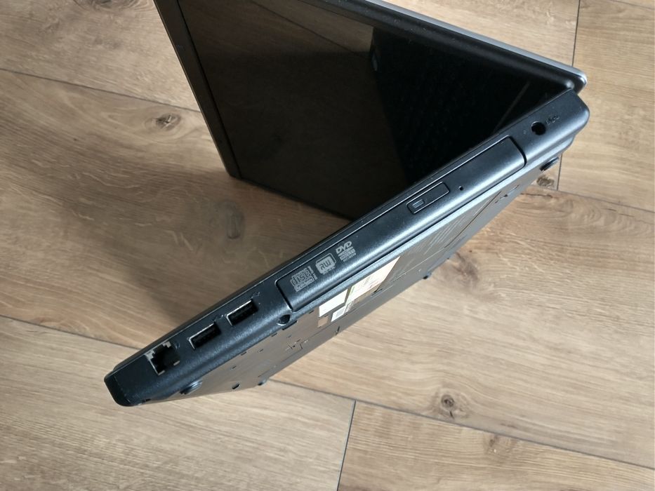 Laptop Lenovo N500 Intel Dual Core T3200 2 GHz, 2 GB, 15,4"